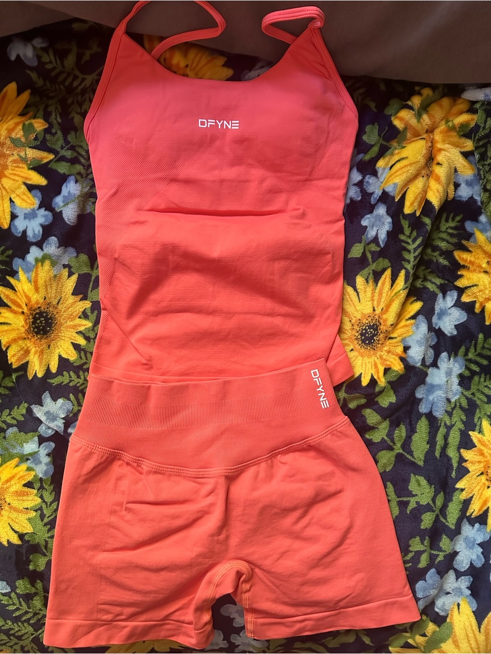 DFYNE Coral Women's Shorts set